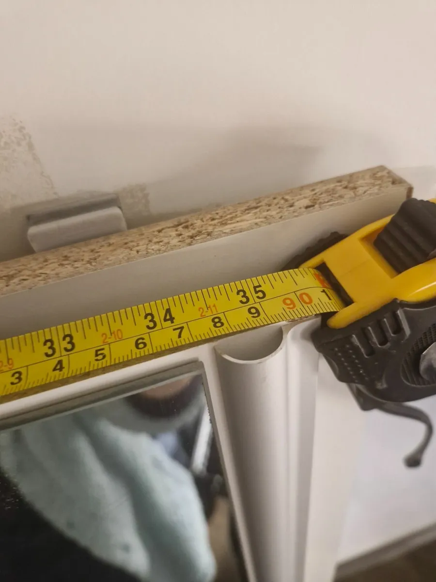 Sliding wardrobe doors - Image 4