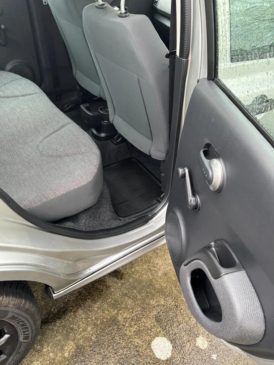 Nissan Micra 2007 - Image 4