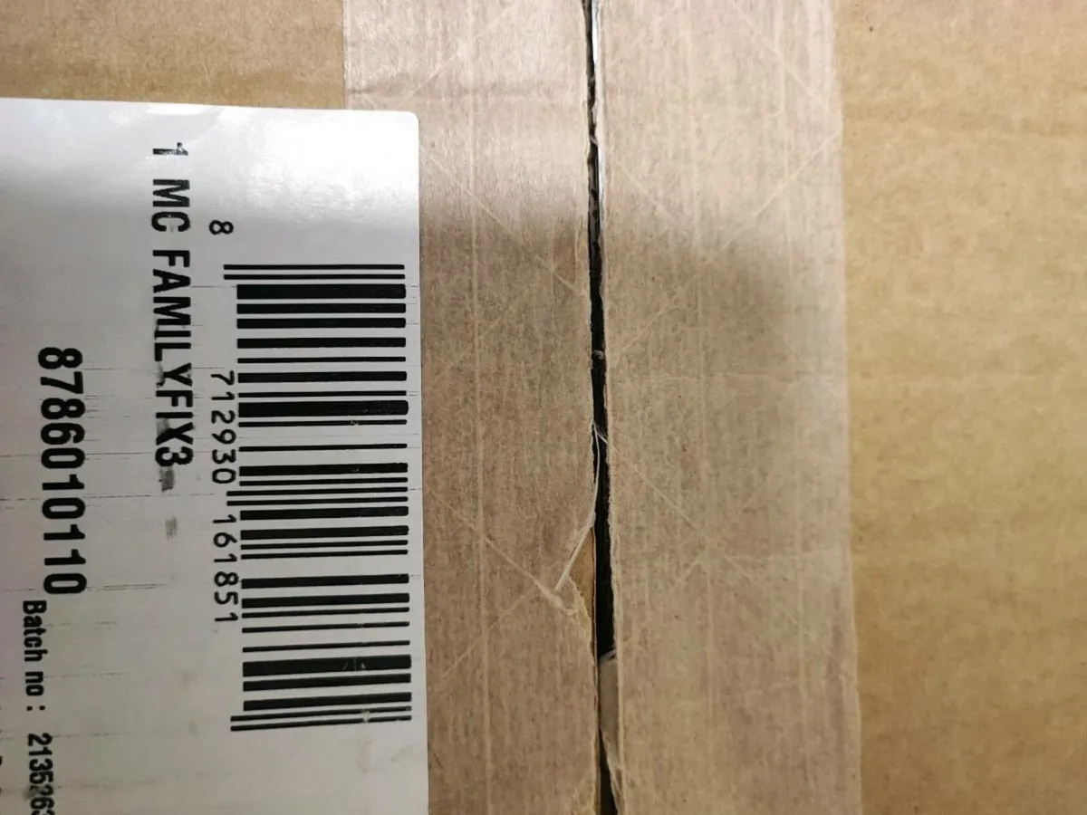 Maxi-Cosi FamilyFix3 ISOFIX Base –Brand New in Box - Image 4