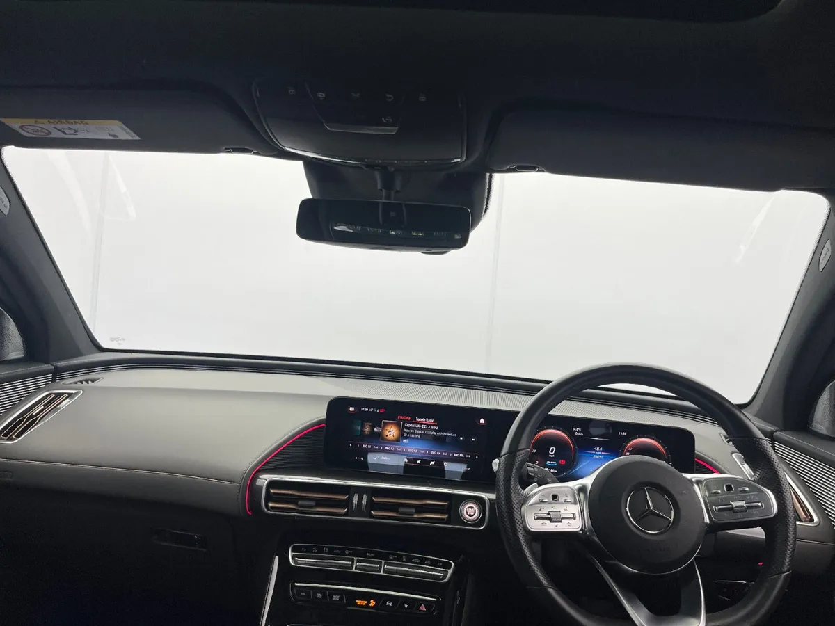 MERCEDES-BENZ EQC 400 AMG LINE PREMIUM 4MATIC - Image 2