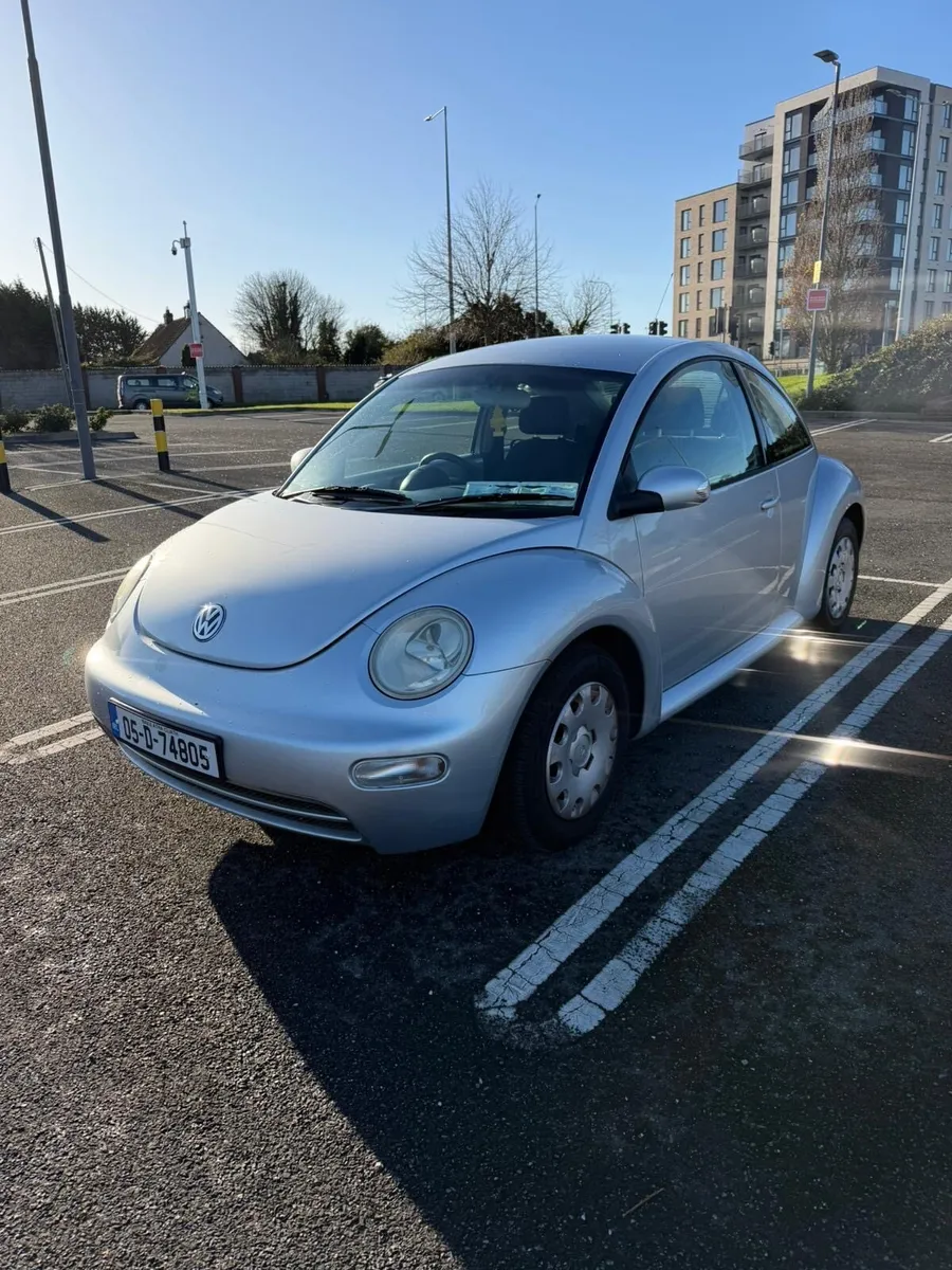 Volkswagen Beetle - Image 2