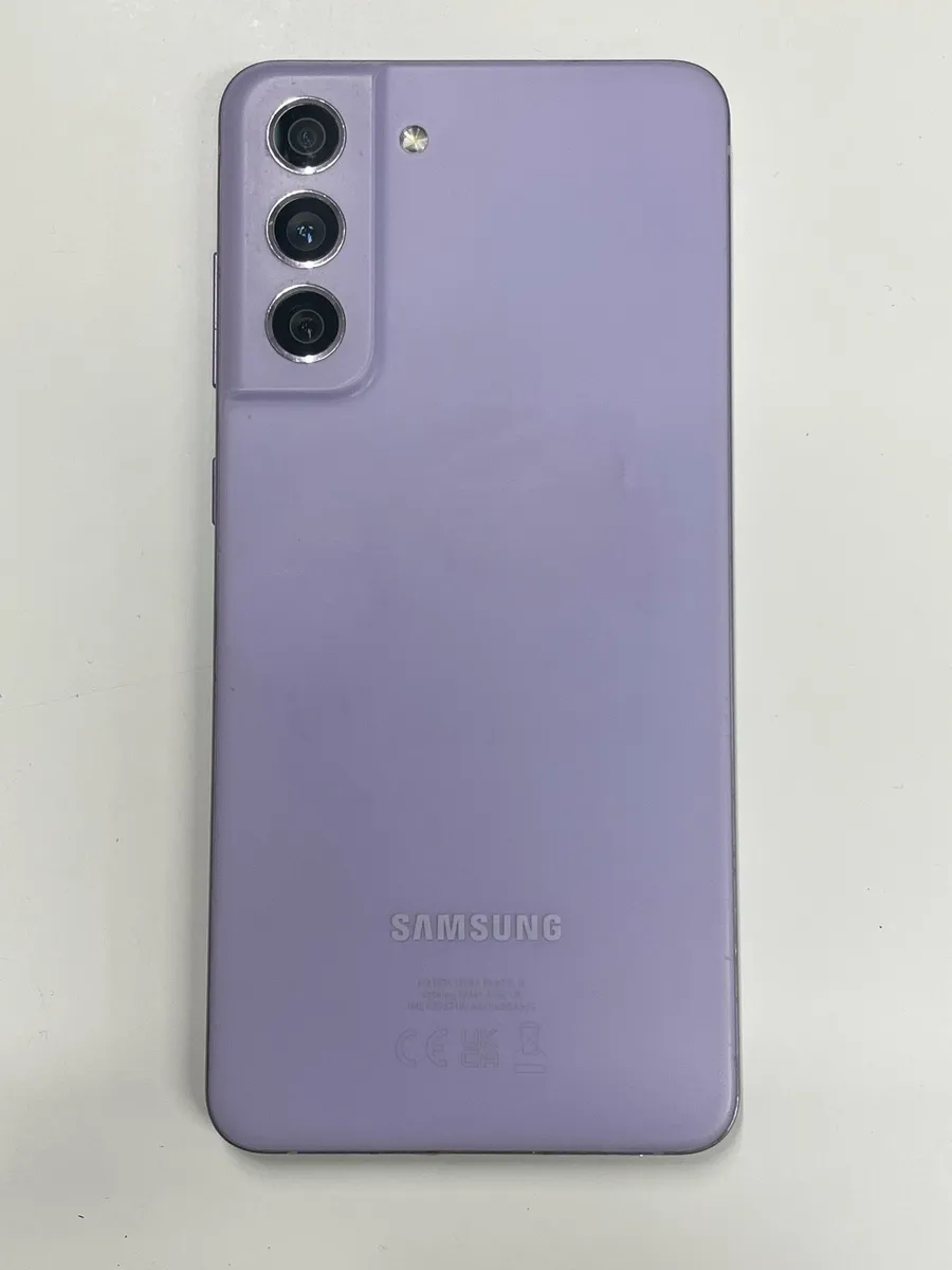 Samsung Galaxy S21 FE 5G - Image 2