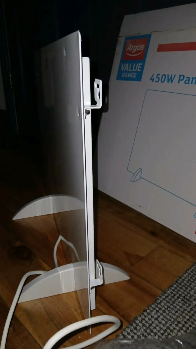 450w Panel Heater (Wall Mountable) new in the box. - Image 3