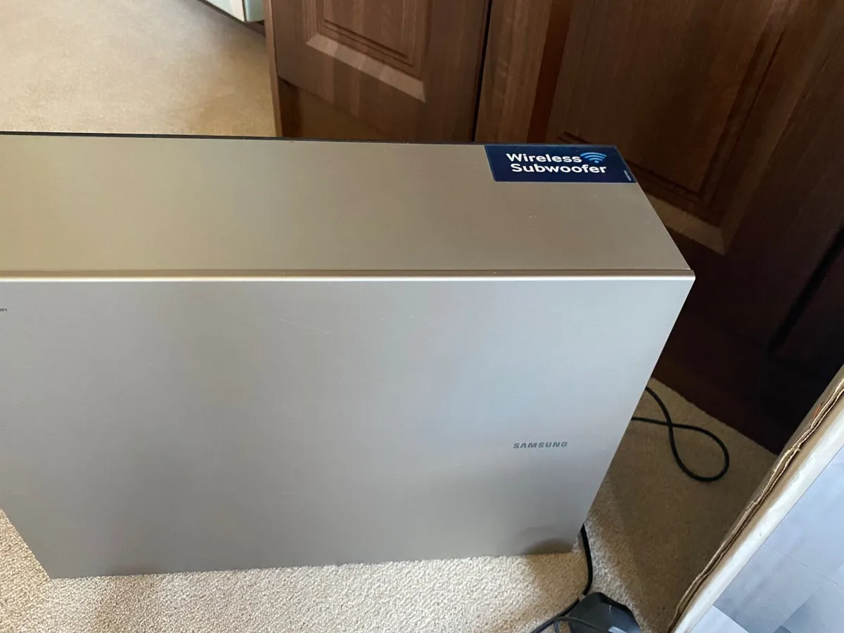 Samsung Wireless Soundbar & Subwoofer - Image 2