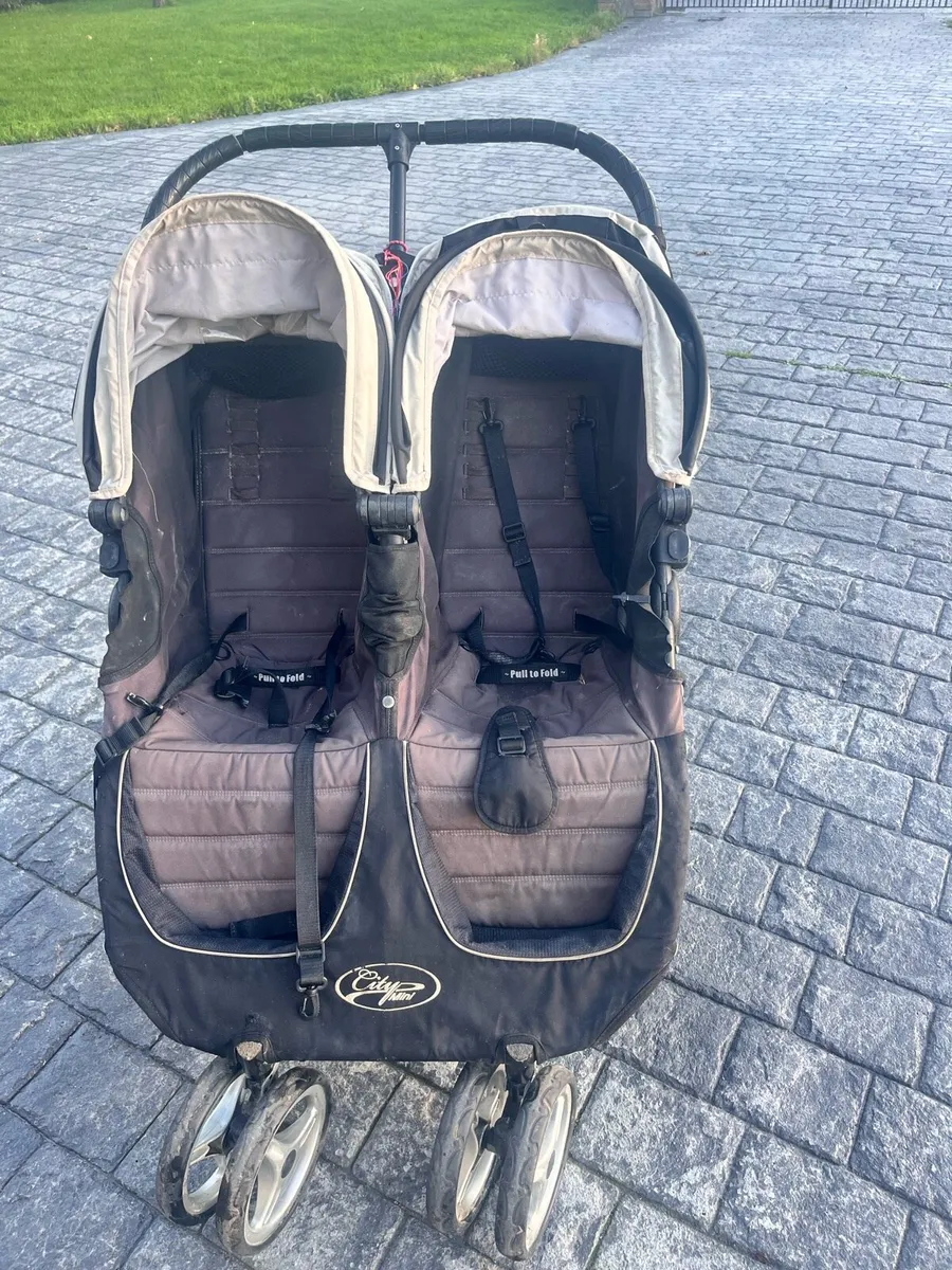 City mini double buggie - Image 1