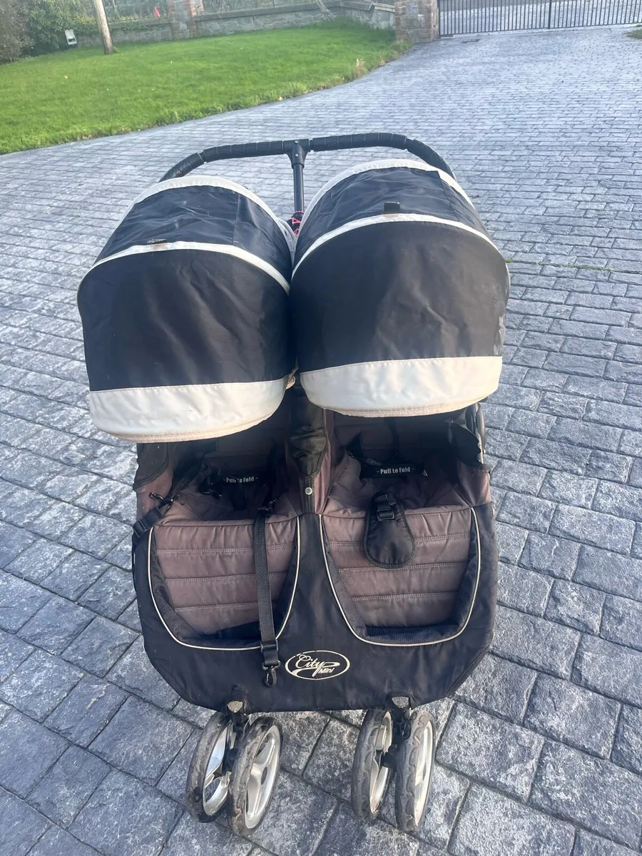 City mini double buggie - Image 2