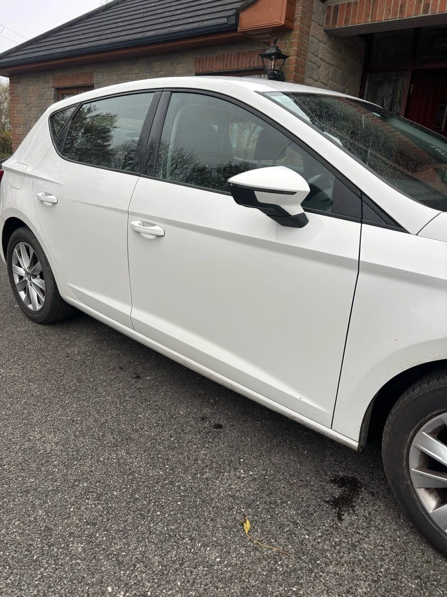 Car- seat Leon for sale - Image 4