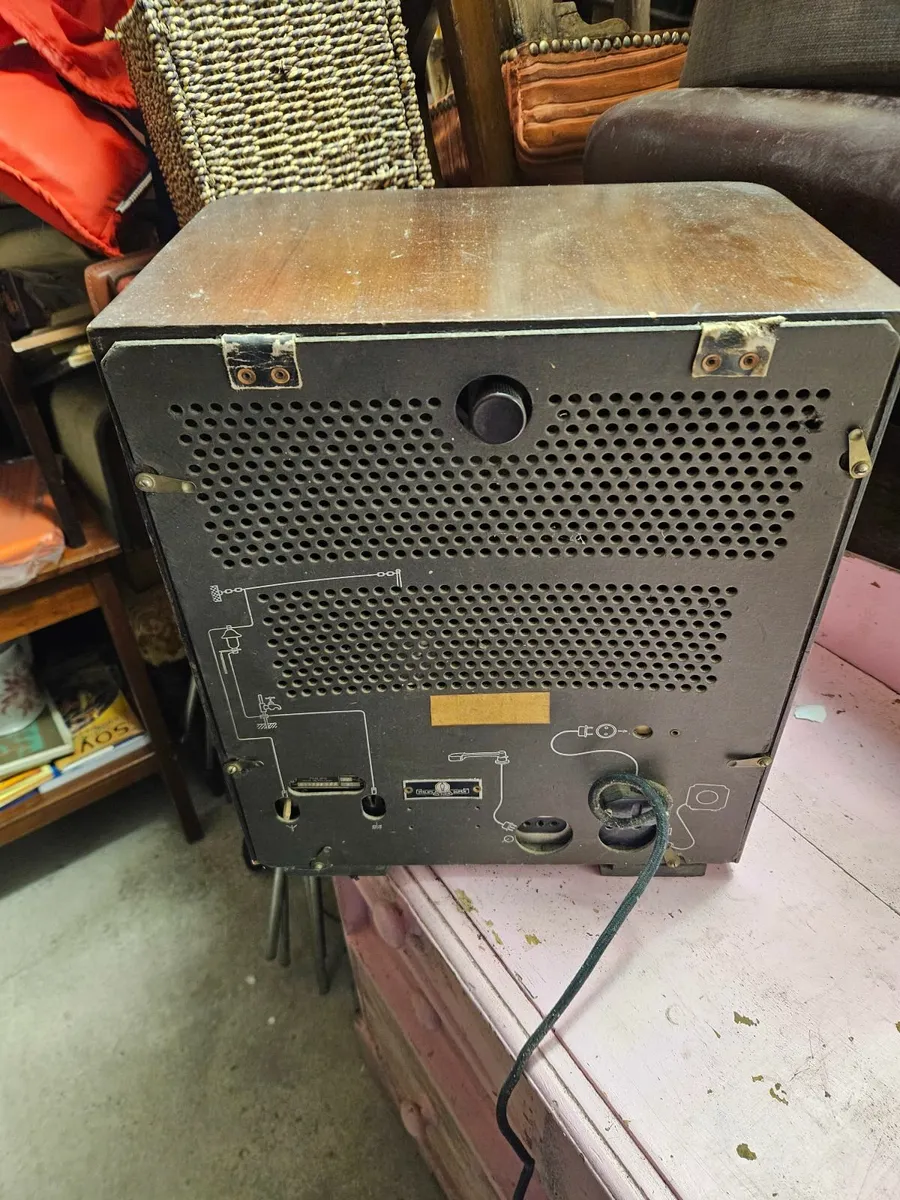 Vintage Radio - Image 2