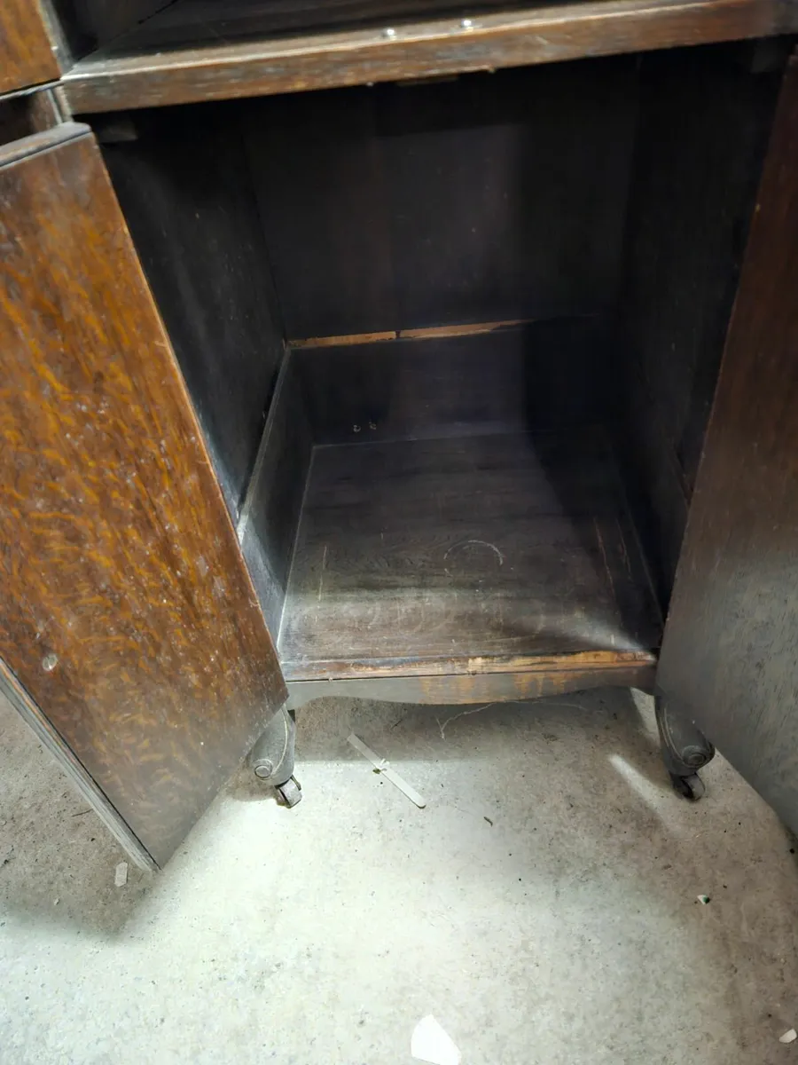 Vintage Record Player Cabinet - Image 2