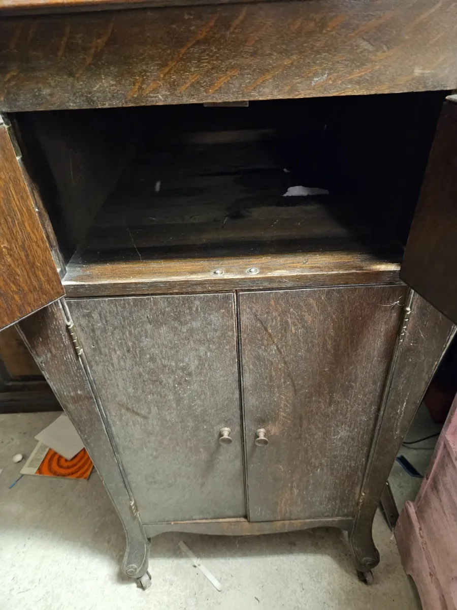 Vintage Record Player Cabinet - Image 3