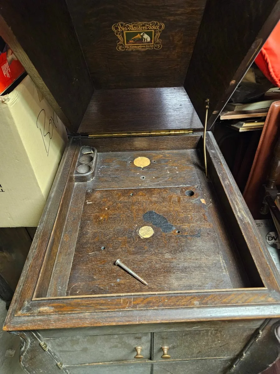 Vintage Record Player Cabinet - Image 4