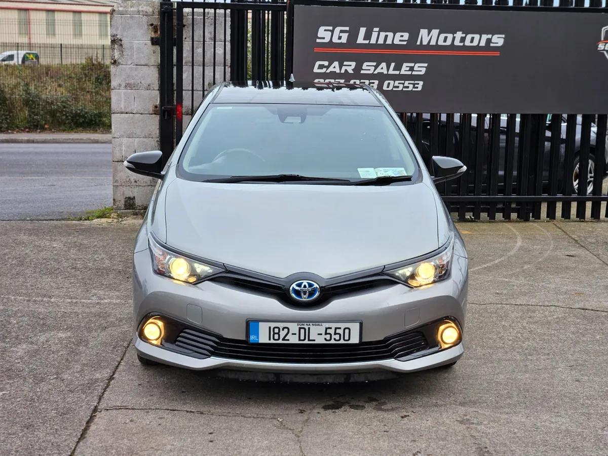 Toyota Auris 1.8 Hybrid LUNA - Image 3