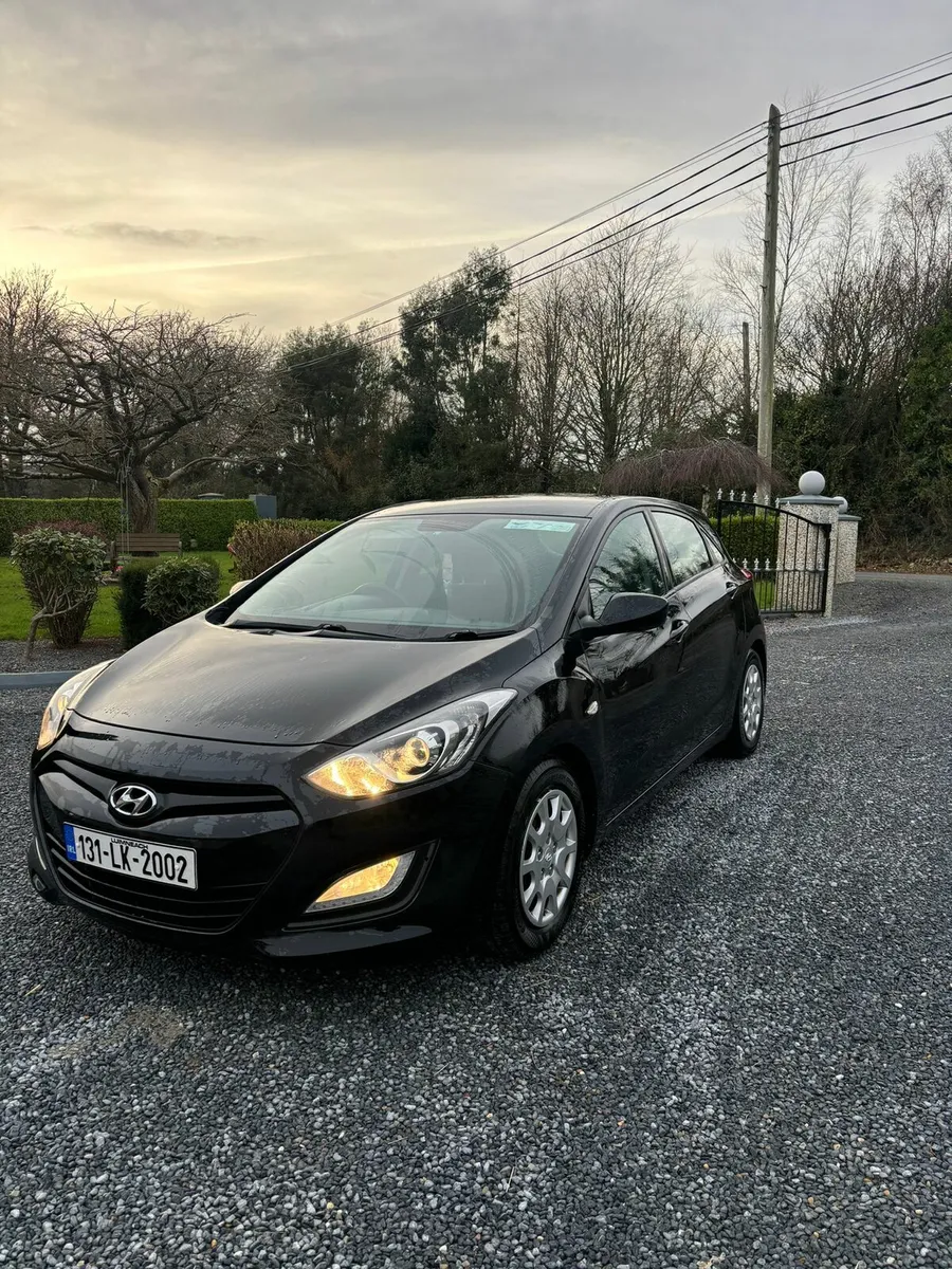 131 HYUNDAI I30 CRDI NEW NCT +Taxed - Image 2