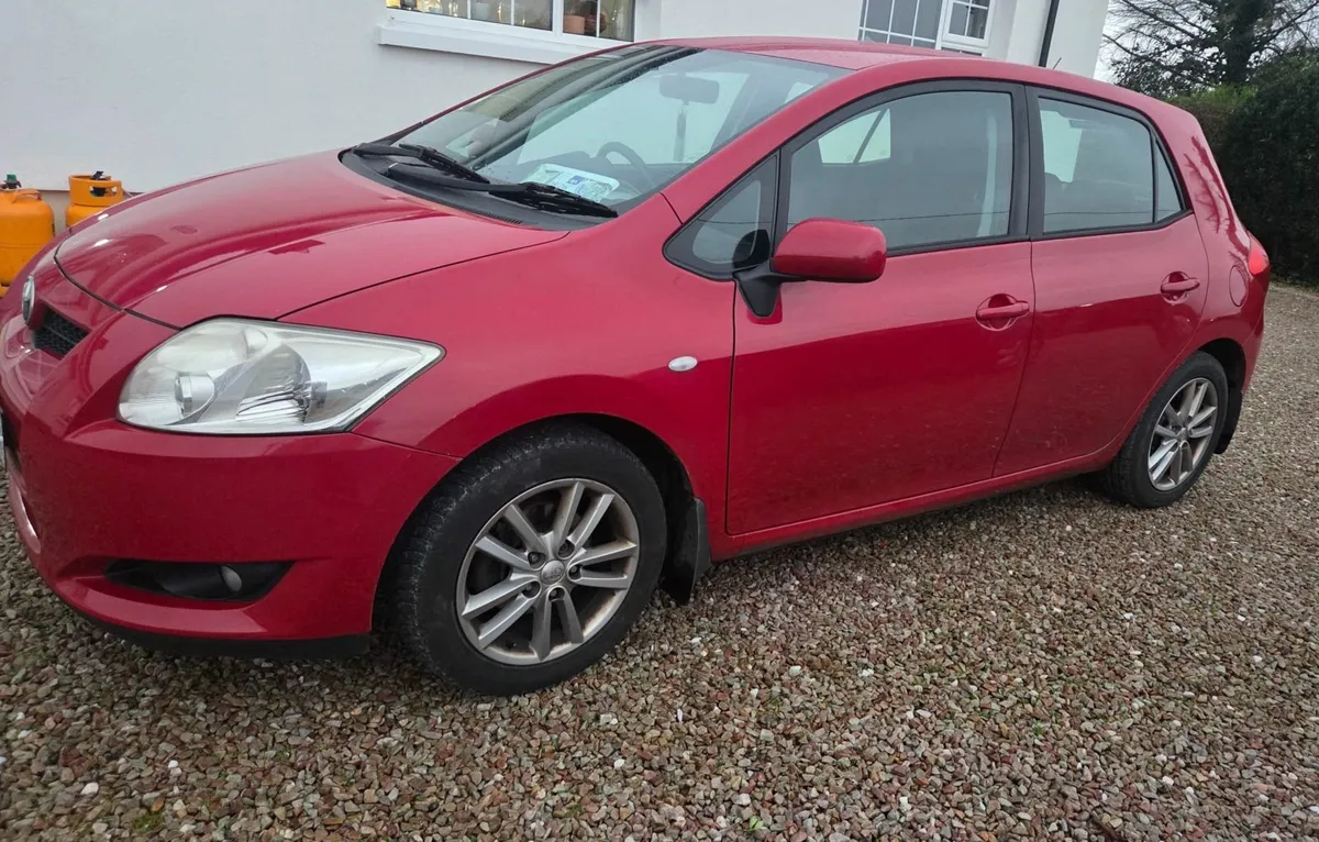 Toyota Auris 2009 - Image 4