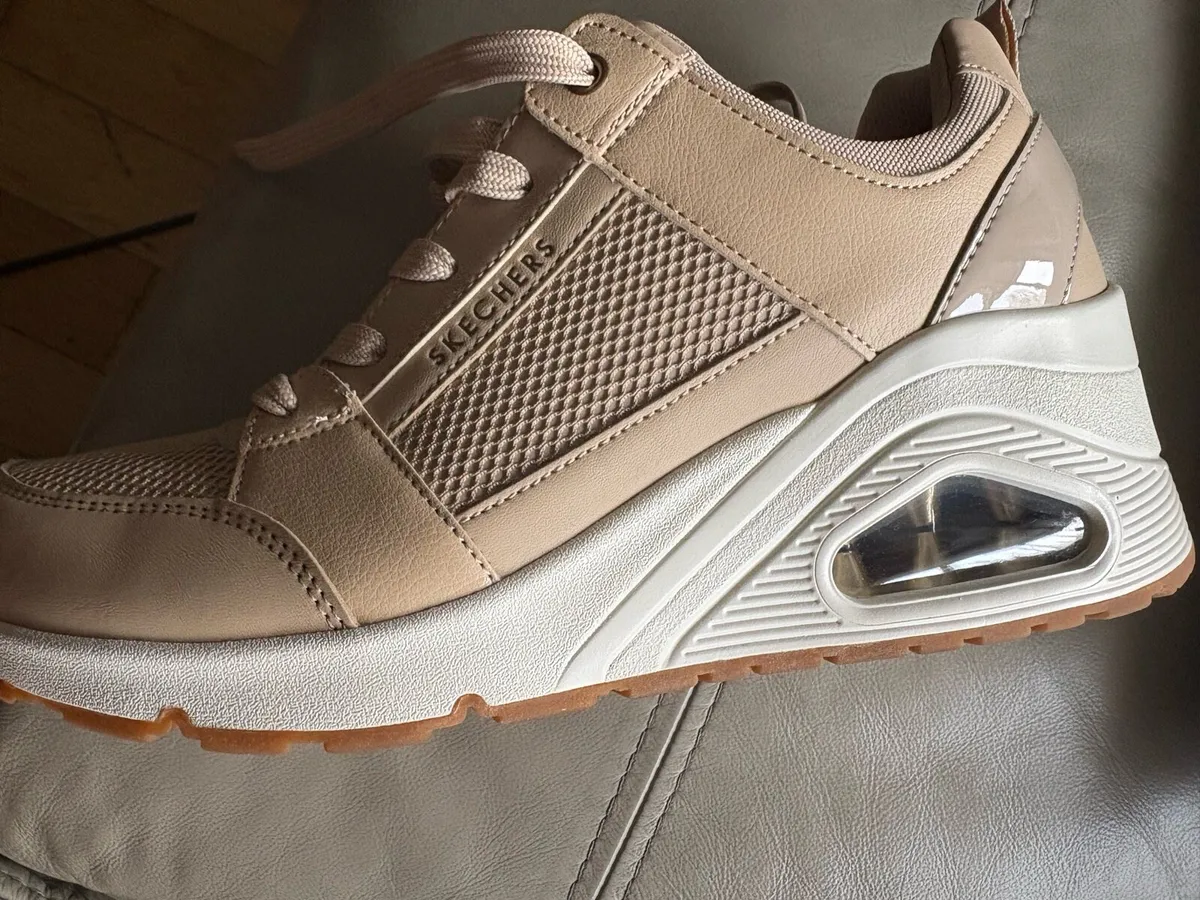 Ladies Skechers - Image 2