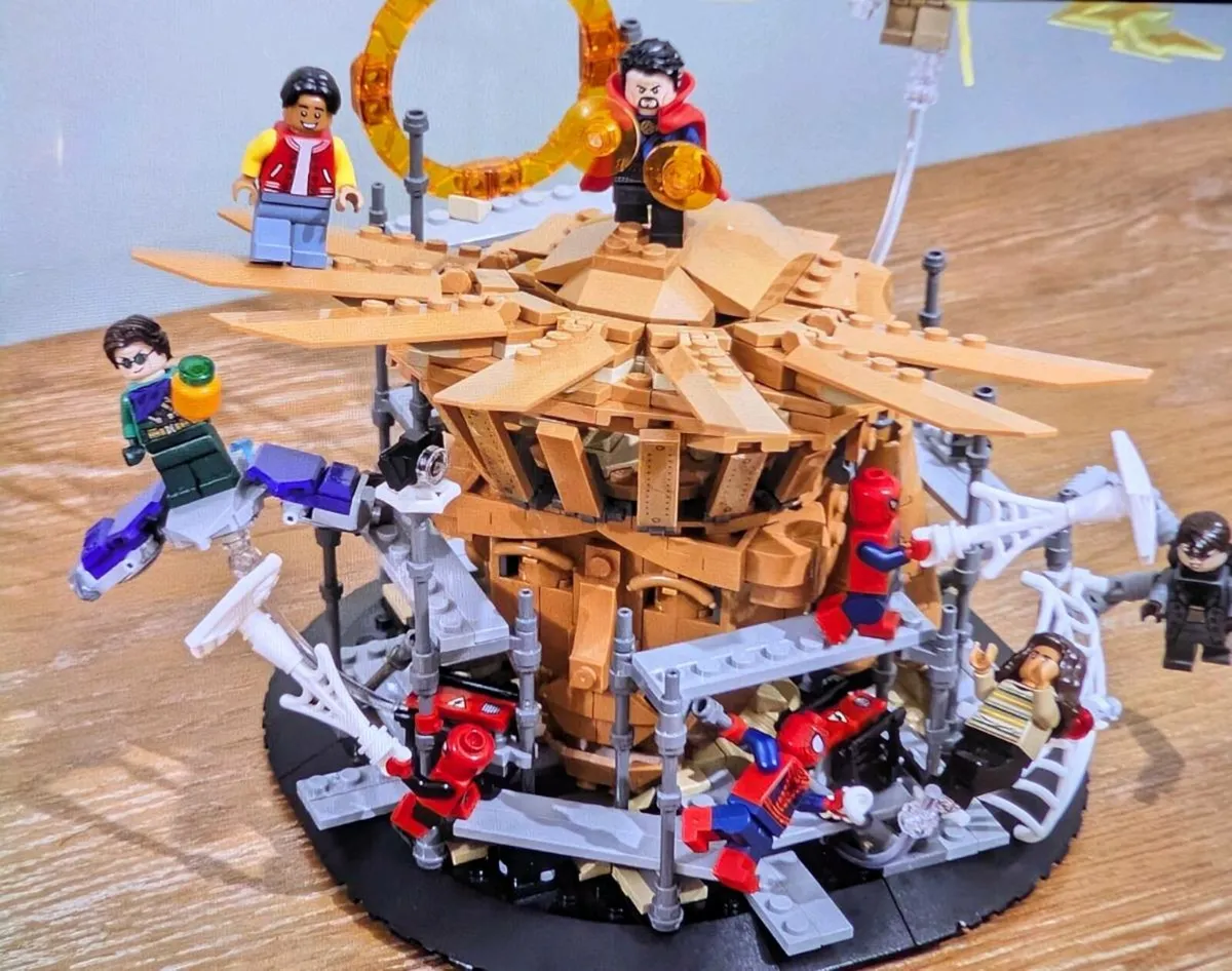 Lego Marvel Heroes Spiderman Final Battle. - Image 2