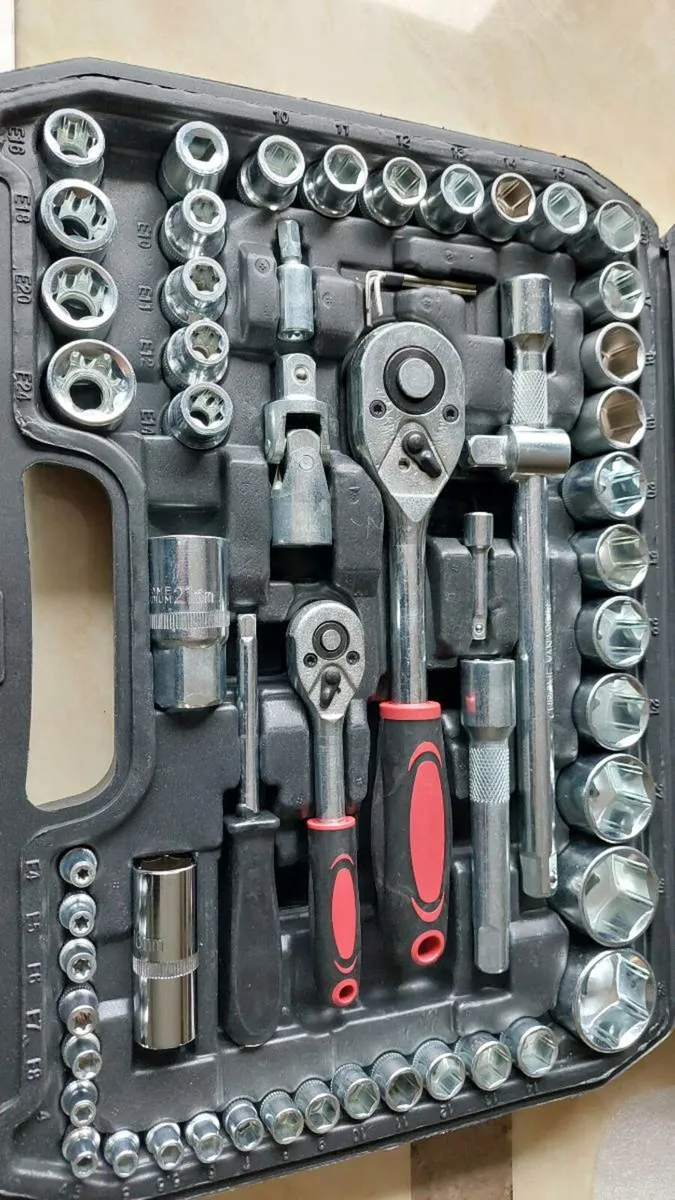 108 Piece Chrome Vanidium Socket Set - Image 1