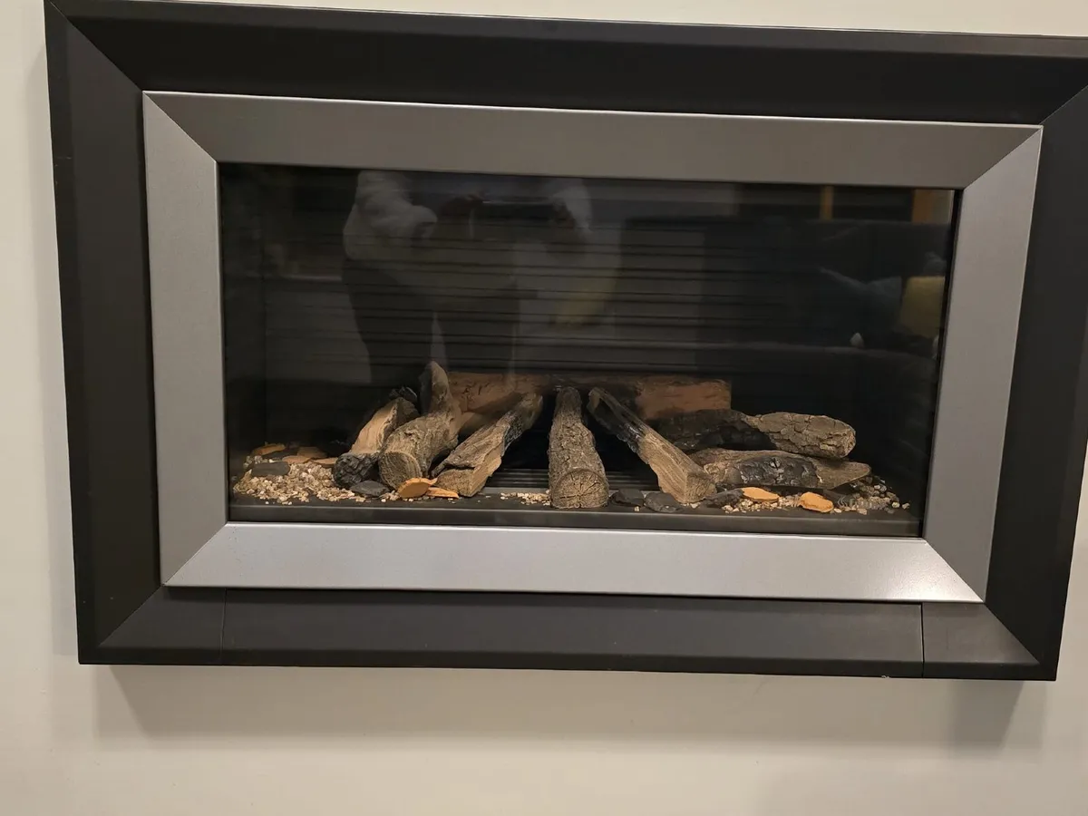 Gas fire place - Image 1