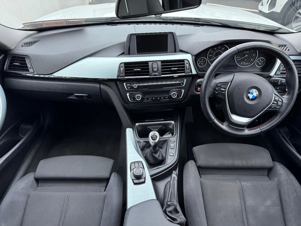 BMW 3-Series 2.0 318D SPORT // LOW KMS - Image 2