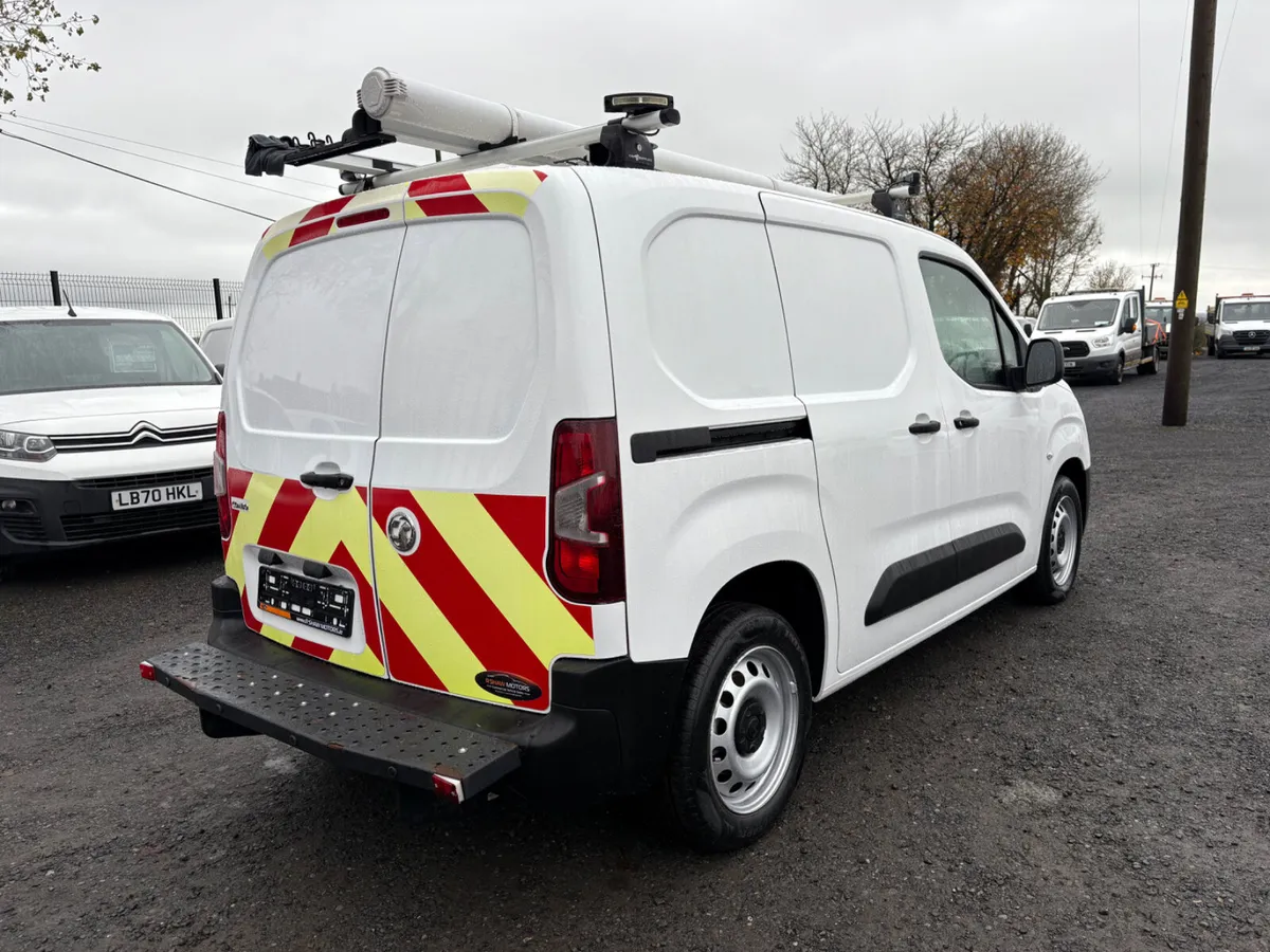 Vauxhall Combo 2019 - Image 2