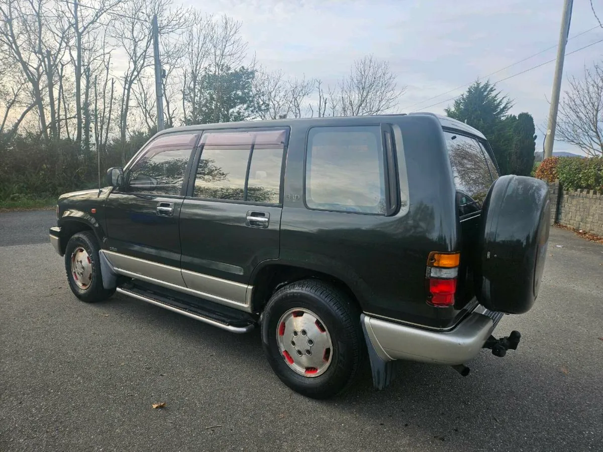 ISUZU TROOPER LOTUS EDITION - Image 4