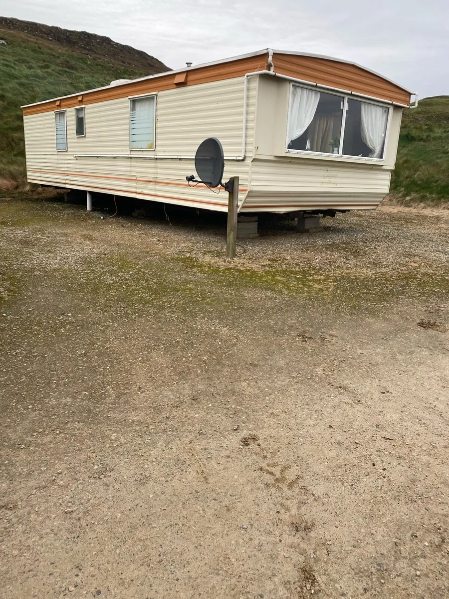 mobile home 12/30 - Image 1