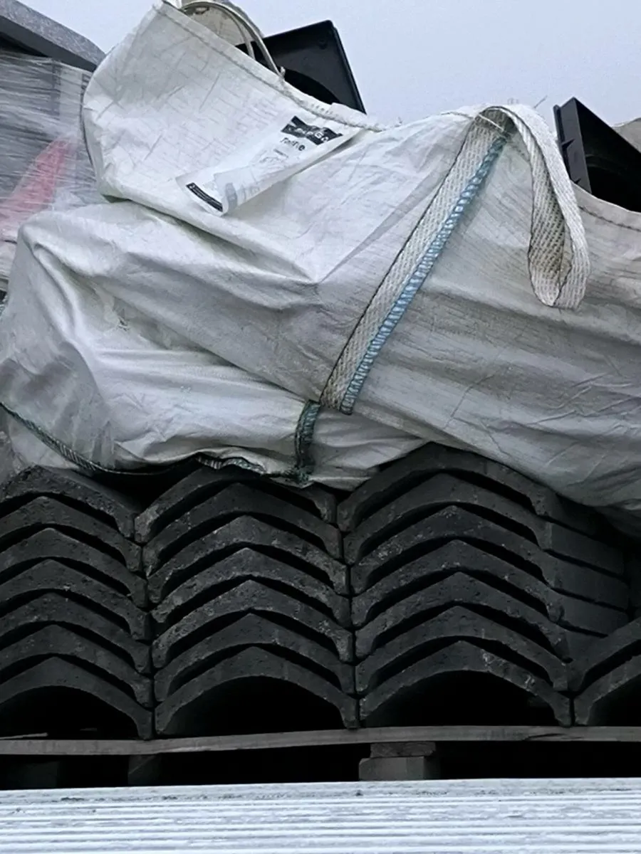 Concrete ridge tiles - Image 2