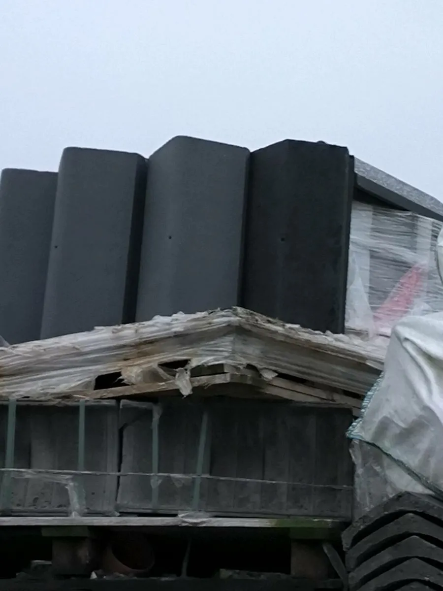 Concrete ridge tiles - Image 3