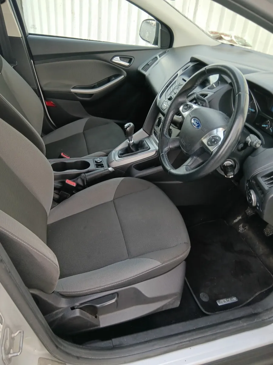 Ford Focus 2012 - Image 3