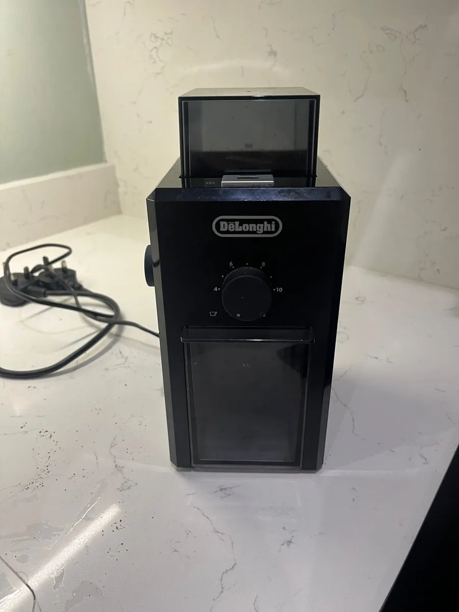 Coffee machine with grinder - Image 4