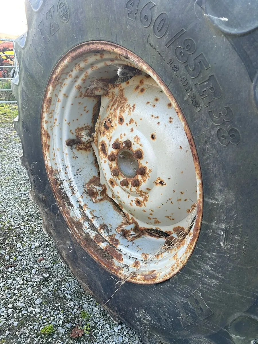 460/85 R38 Tyres - Image 2