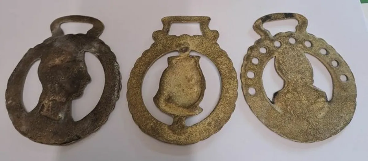 Vintage Horse brass harness medallions - Image 2