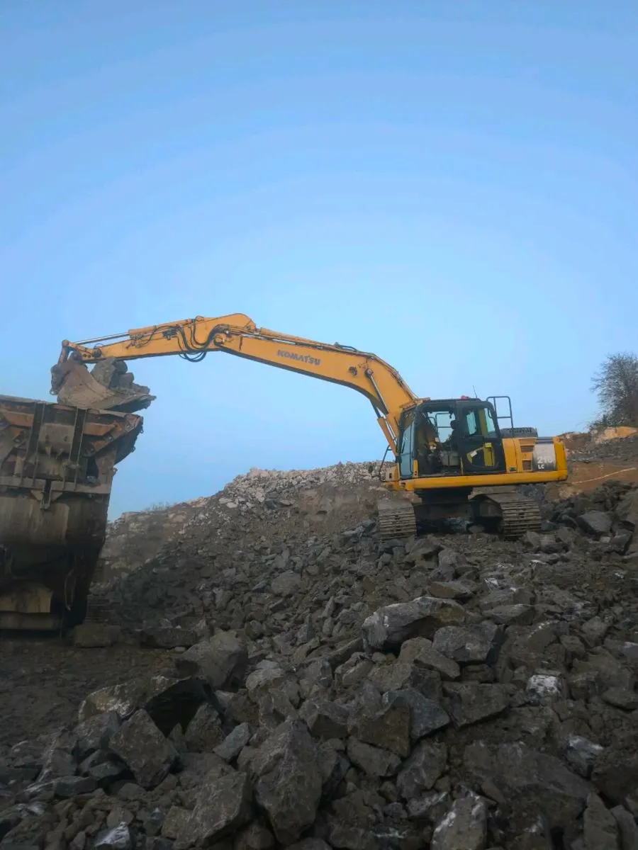 Komatsu pc 210-8 2012 - Image 4