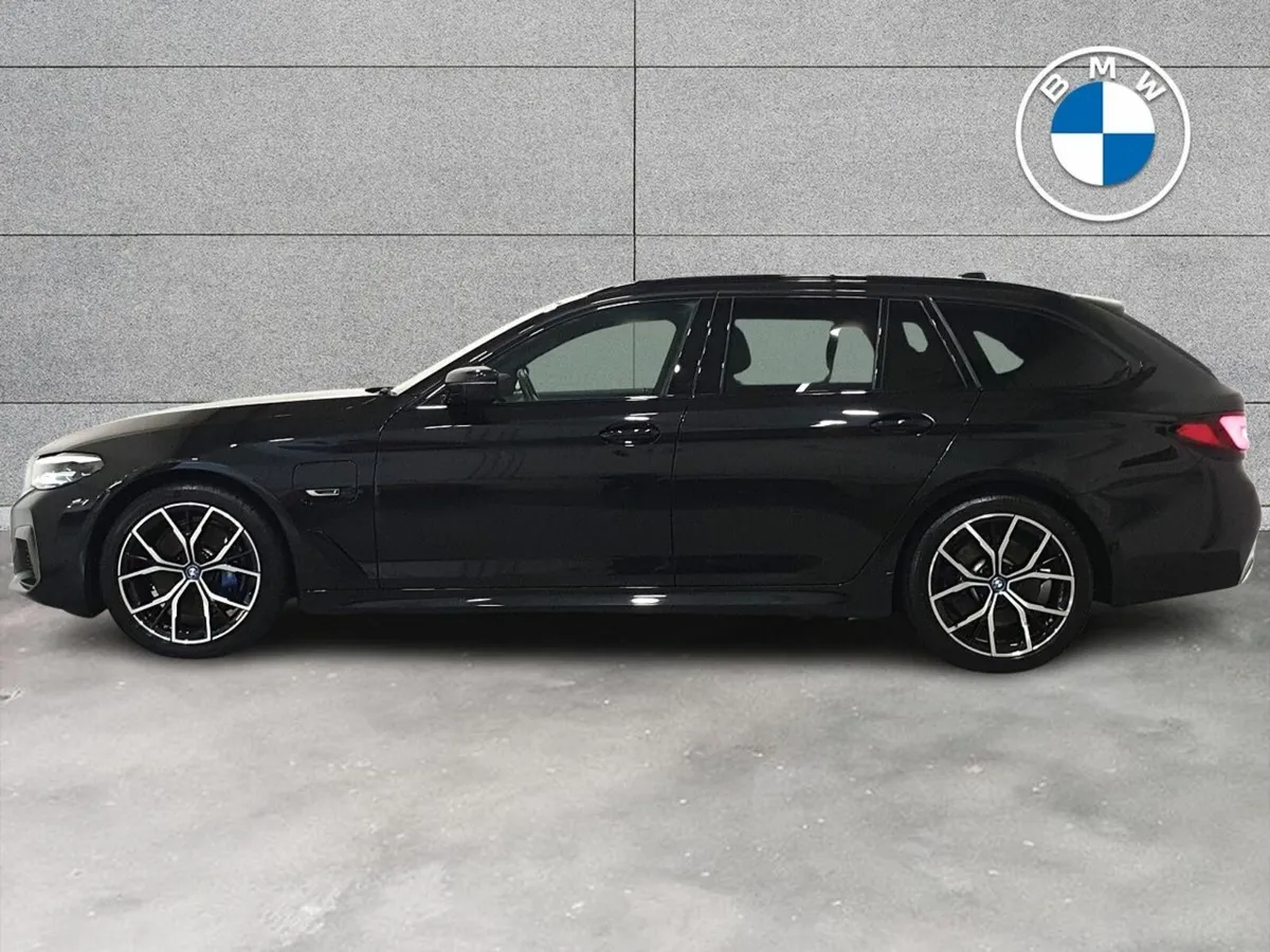 BMW 5-Series 530e M Sport Touring - Image 4