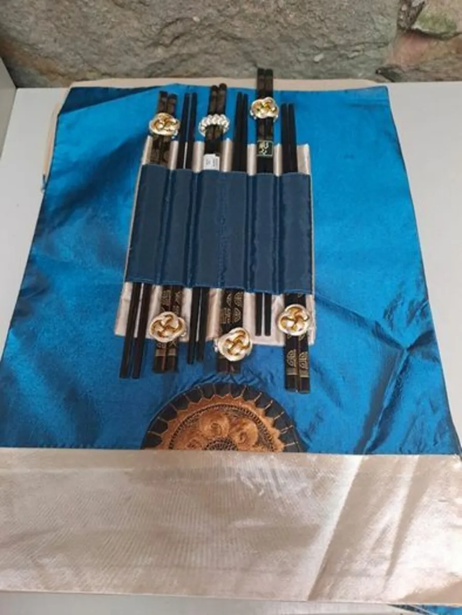 Chinese placemats and Chopsticks - Image 3