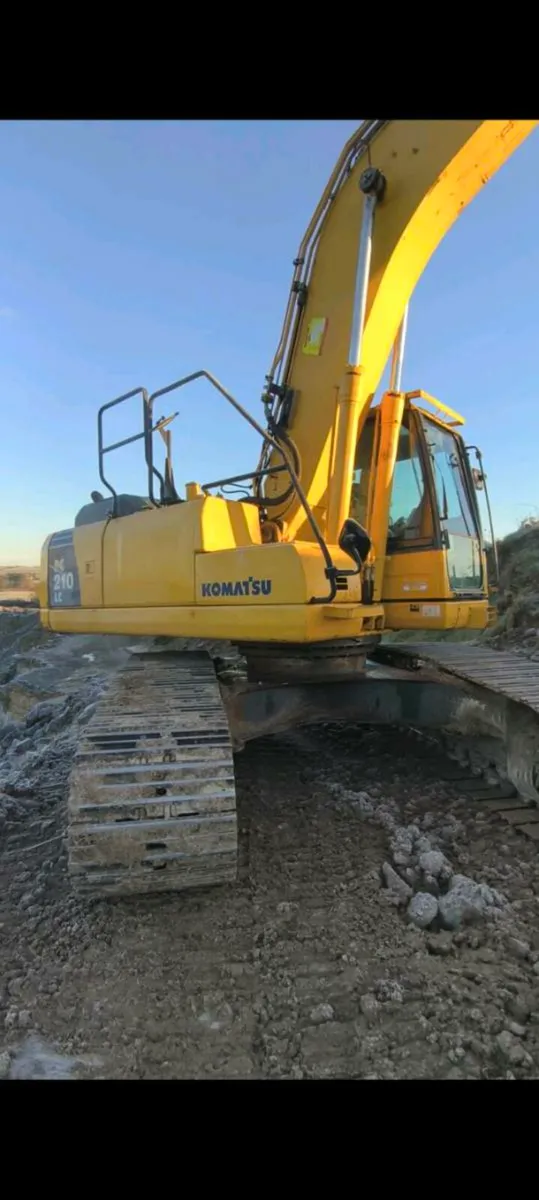 Komatsu pc 210-8 2012 - Image 2