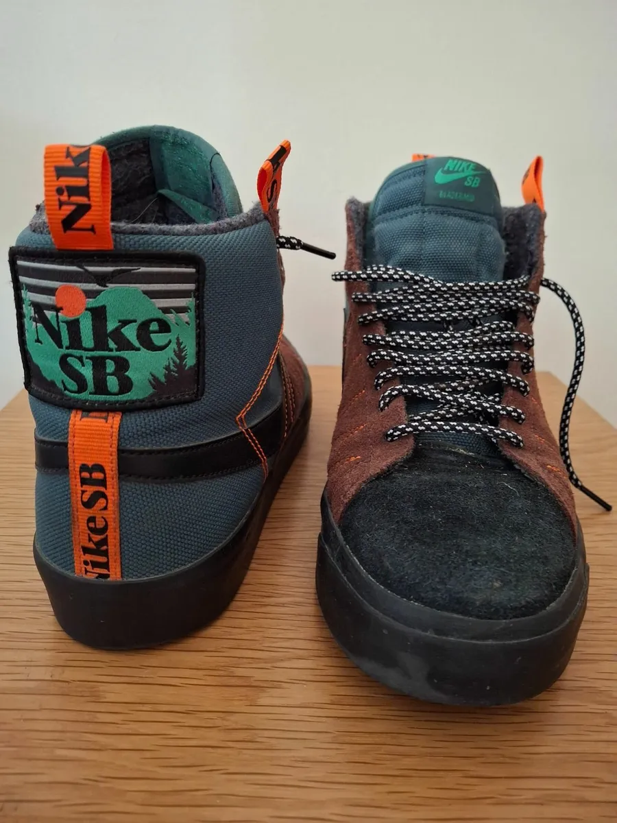 Nike Sports Shoes - Image 1