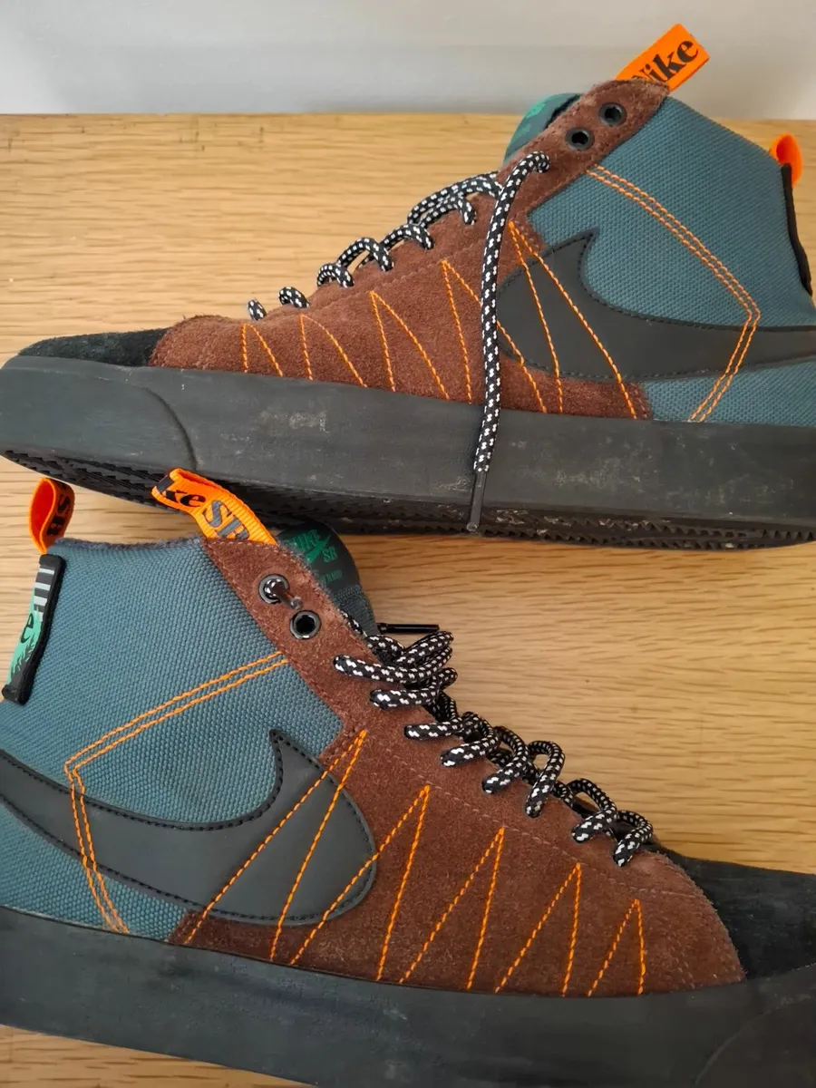 Nike Sports Shoes - Image 4