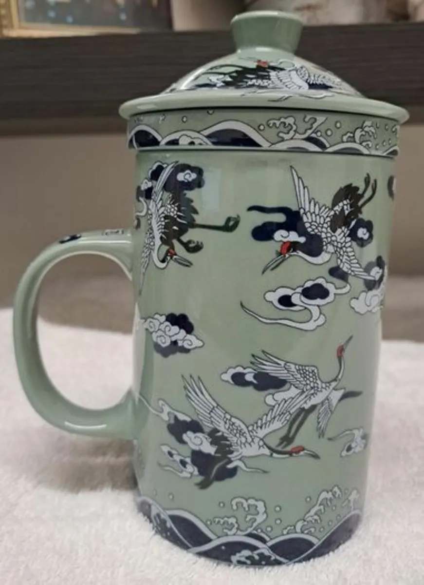 Vintage Chinese tea mug - Image 1
