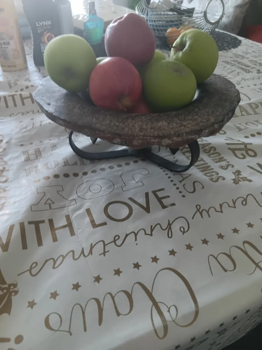 Stone bowl - Image 4