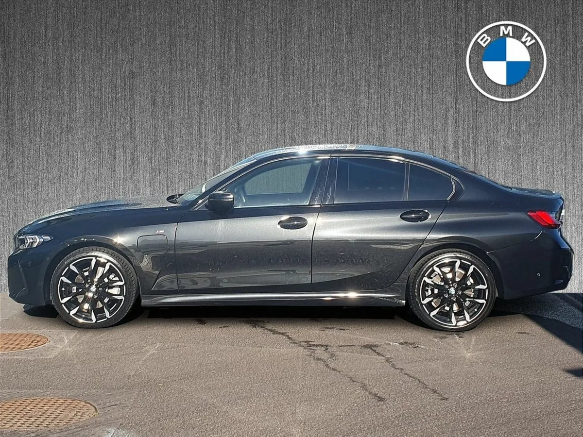 BMW 3-Series 330e M Sport Saloon - Image 3