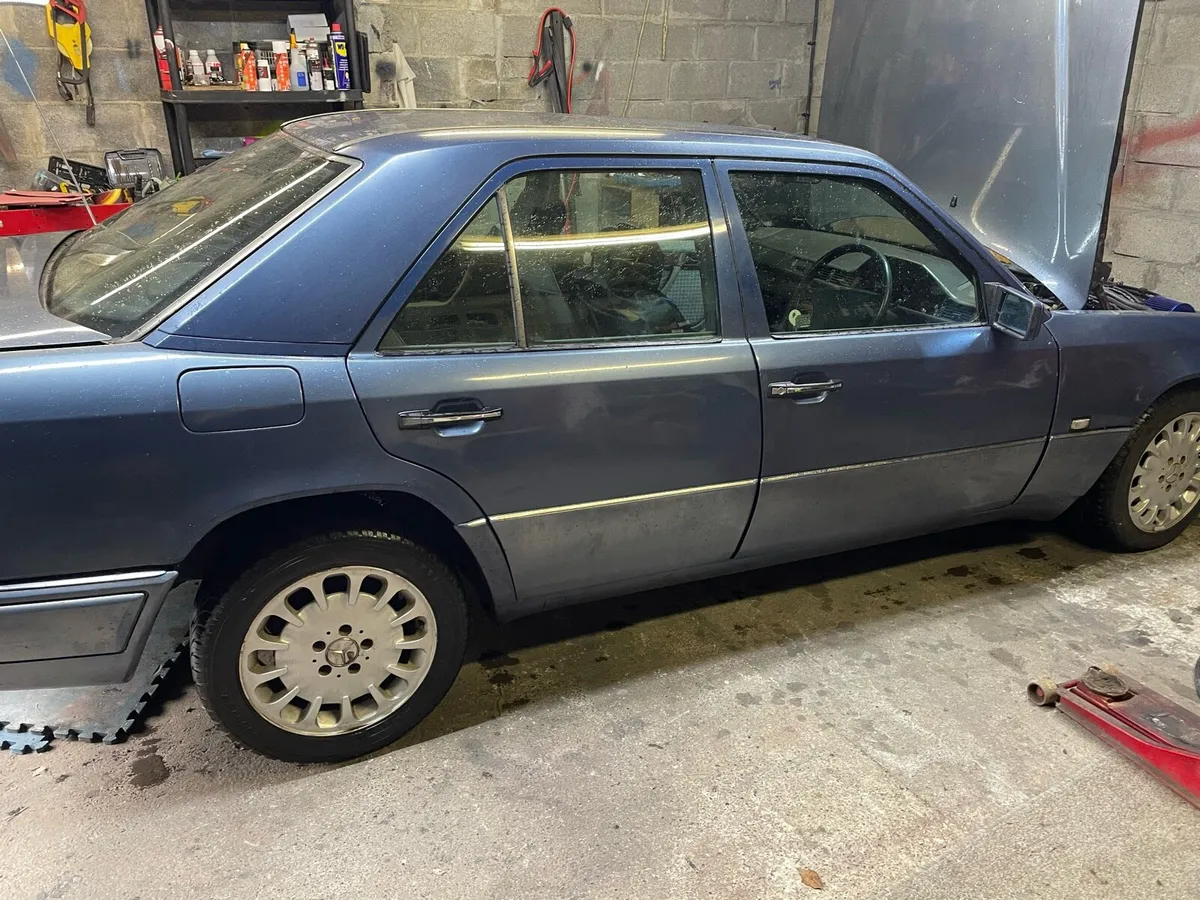 1994,W124, Mercedes OM606 - Image 1
