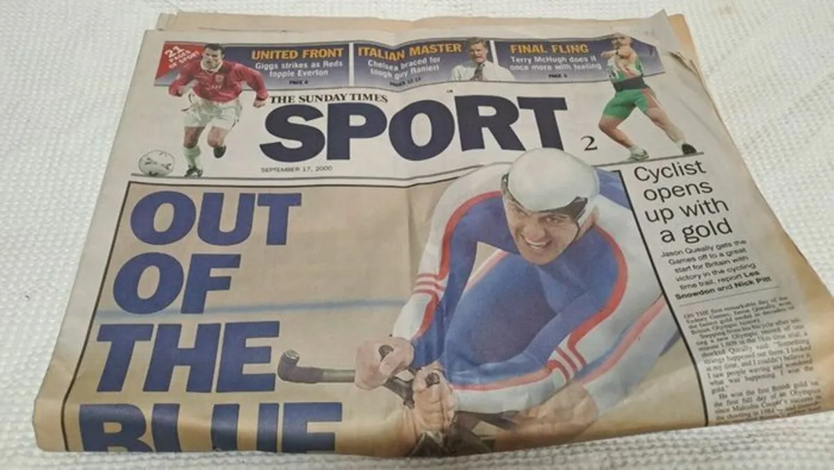 Old newspaper 17 September 2000 - Image 1