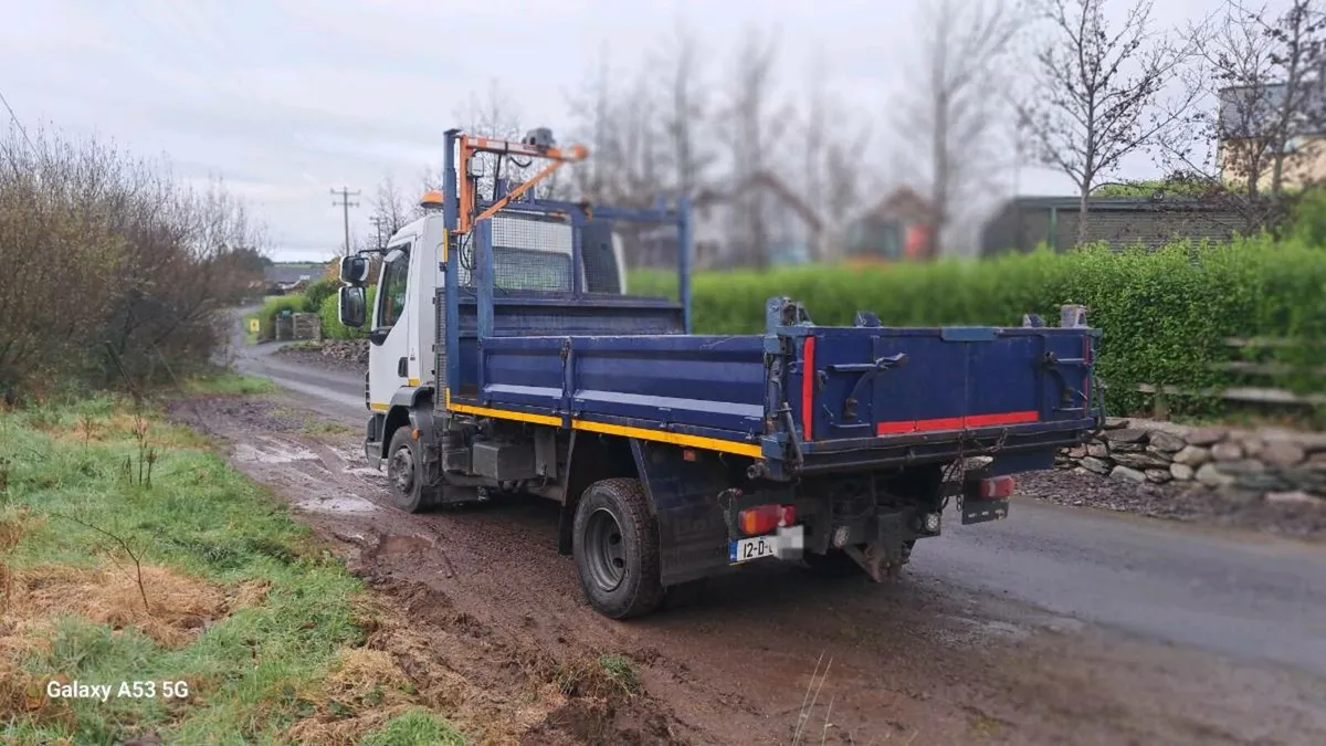 12 tonne Daf tipper - Image 2