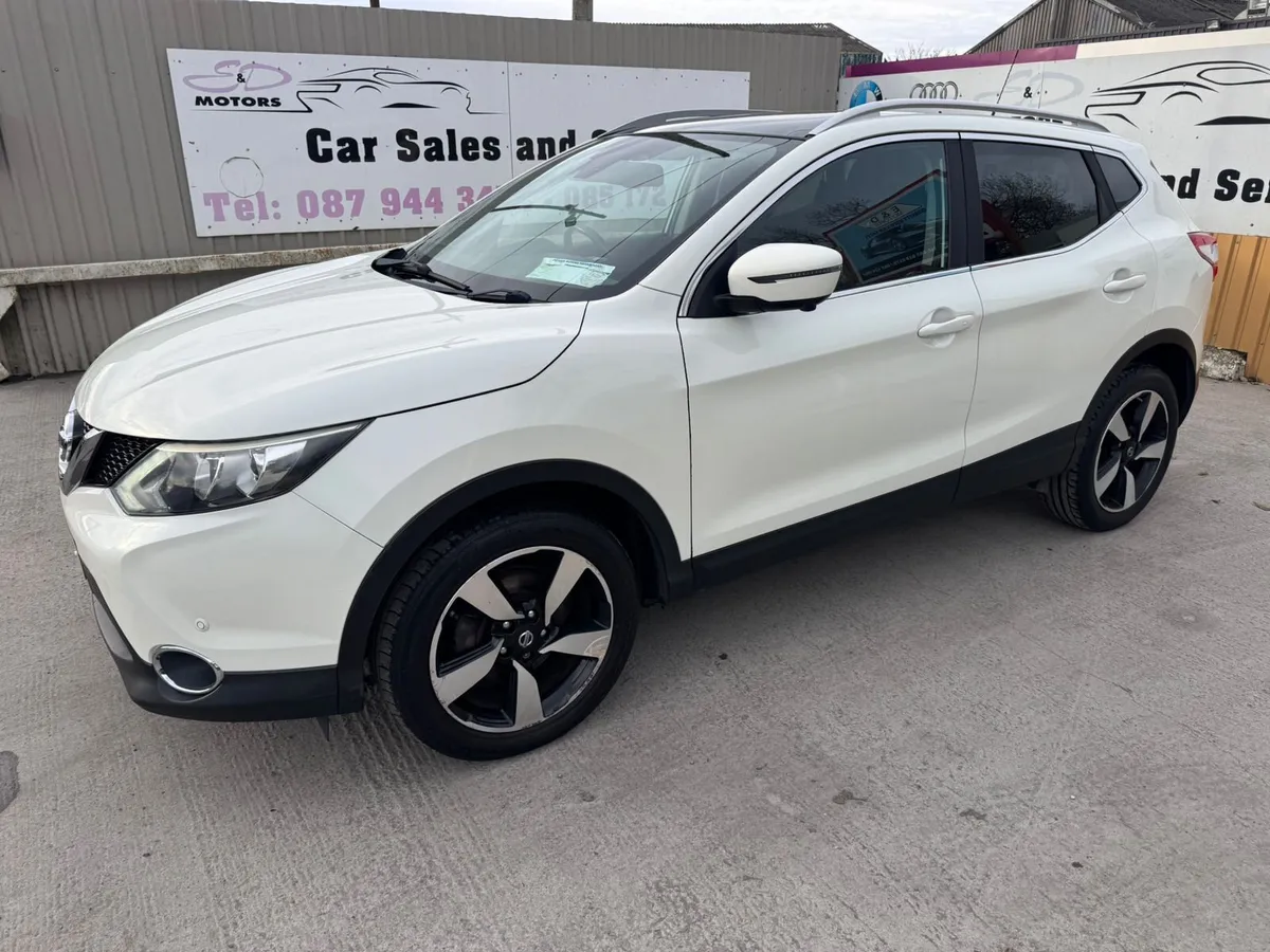 151 Nissan Qashqai 1.5D N-Tec Low Miles High Spec - Image 2