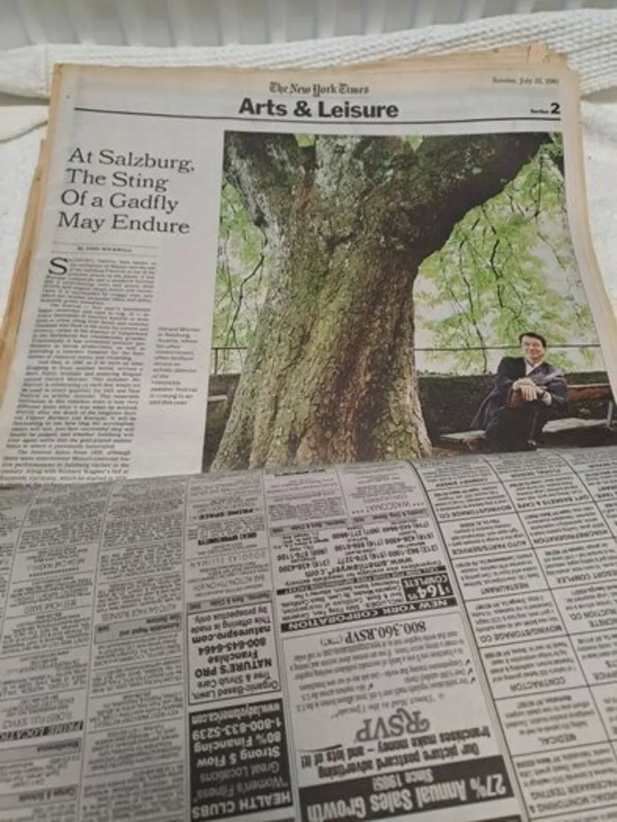 The New York Times 22 July 2001 - Image 4