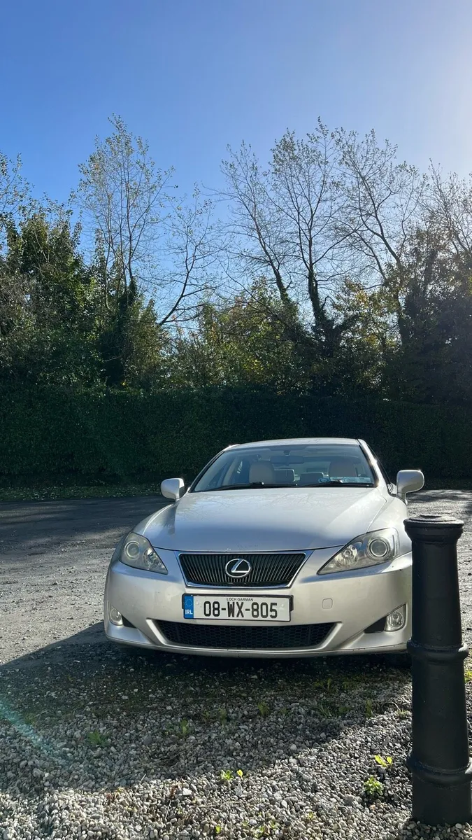 Lexus IS250 - Image 4
