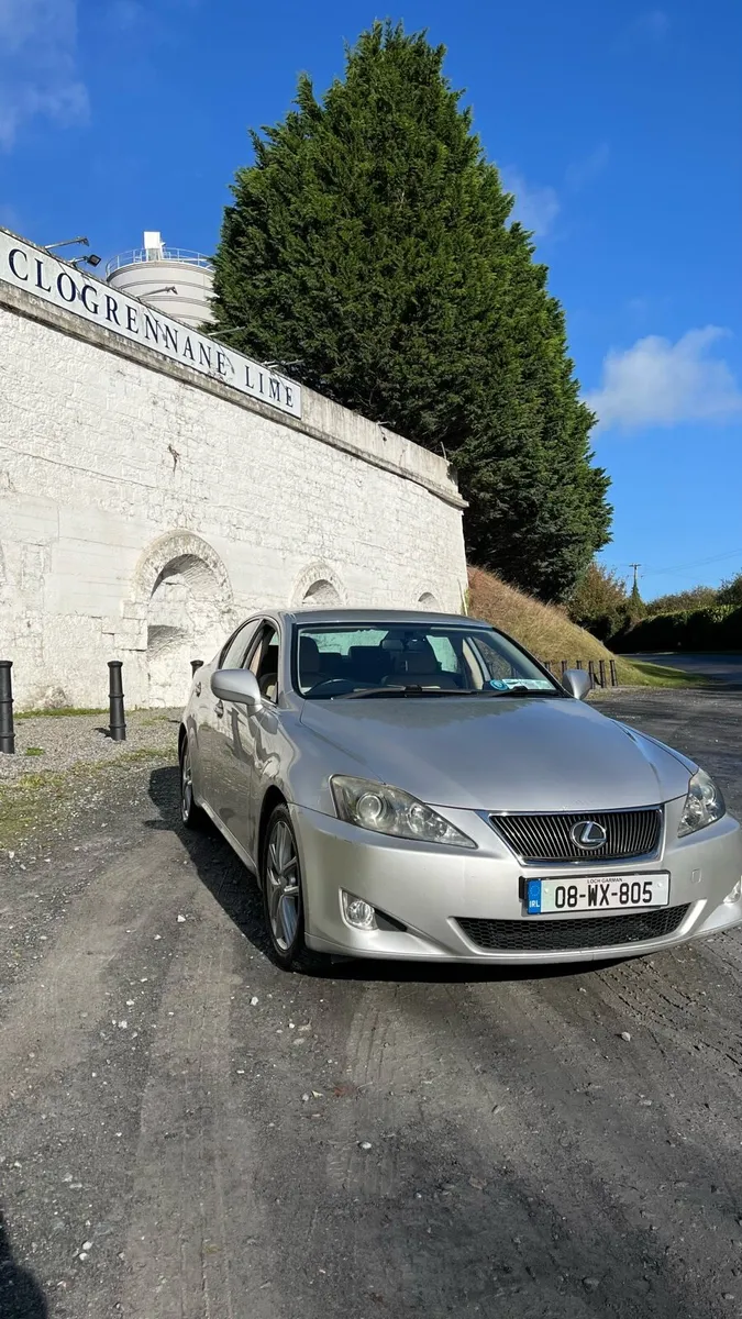 Lexus IS250 - Image 1