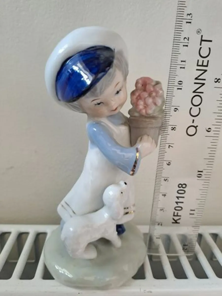 1960s girl with flowers and dog figurine - Image 3