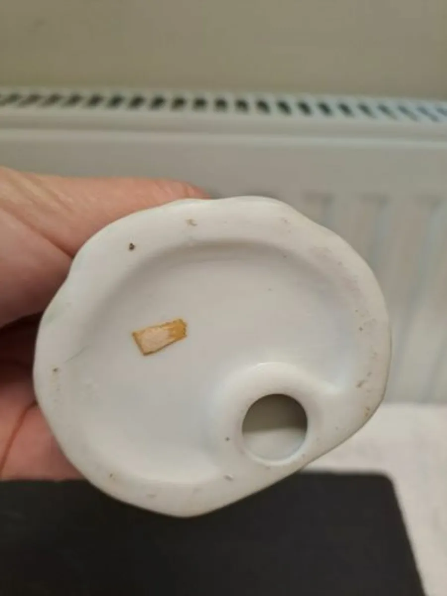 1960s girl with flowers and dog figurine - Image 4